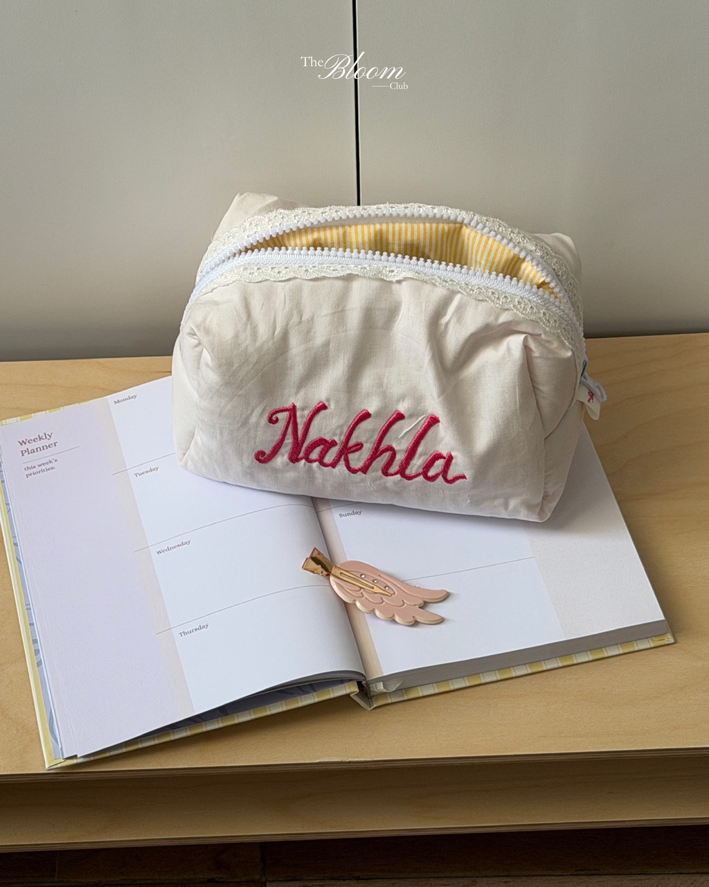 Essential Normal Pouch Live Love Lace