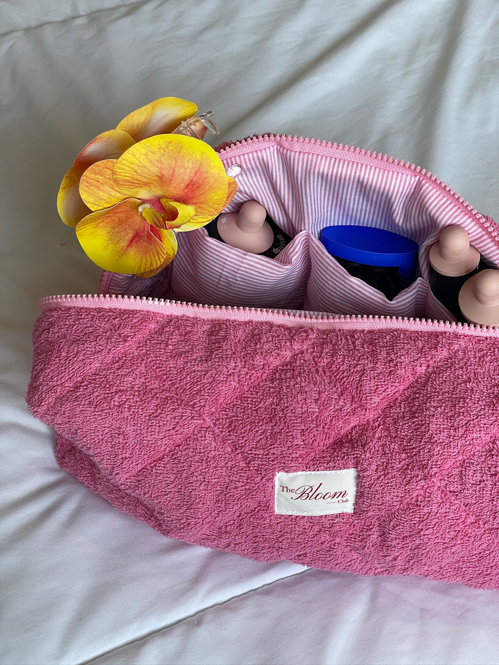 Essential Maxi Pouch Pinky Promise