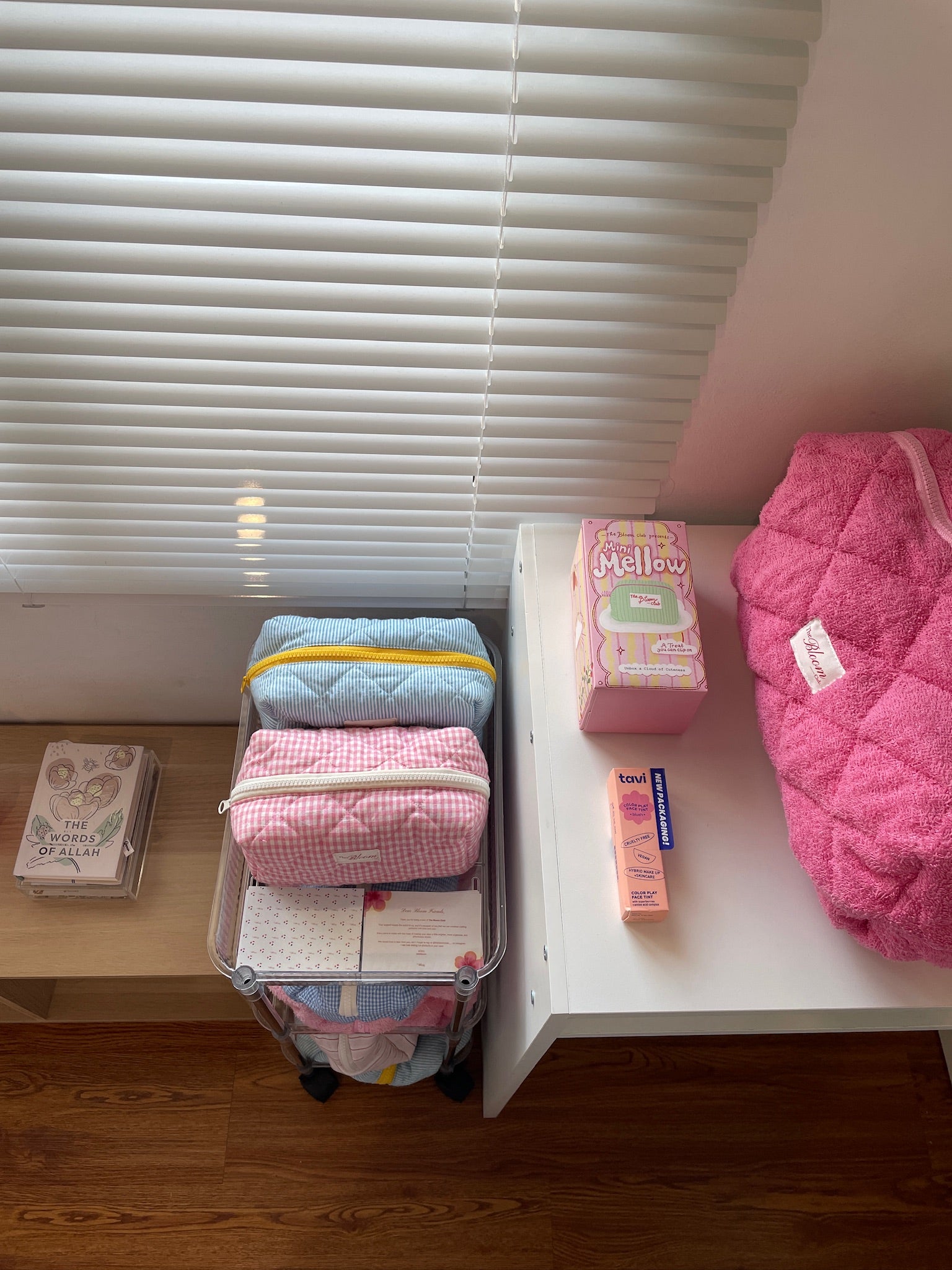 Pinky Promise Maxi Pouch