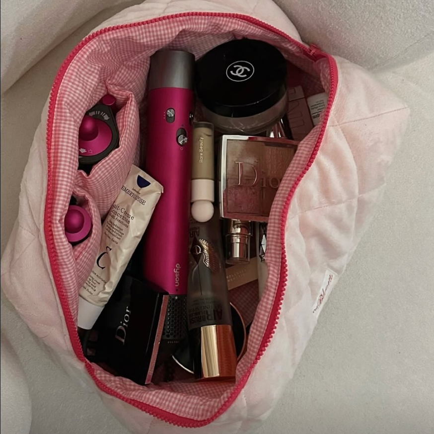 Essential Maxi Pouch Pink Cloud Gingham