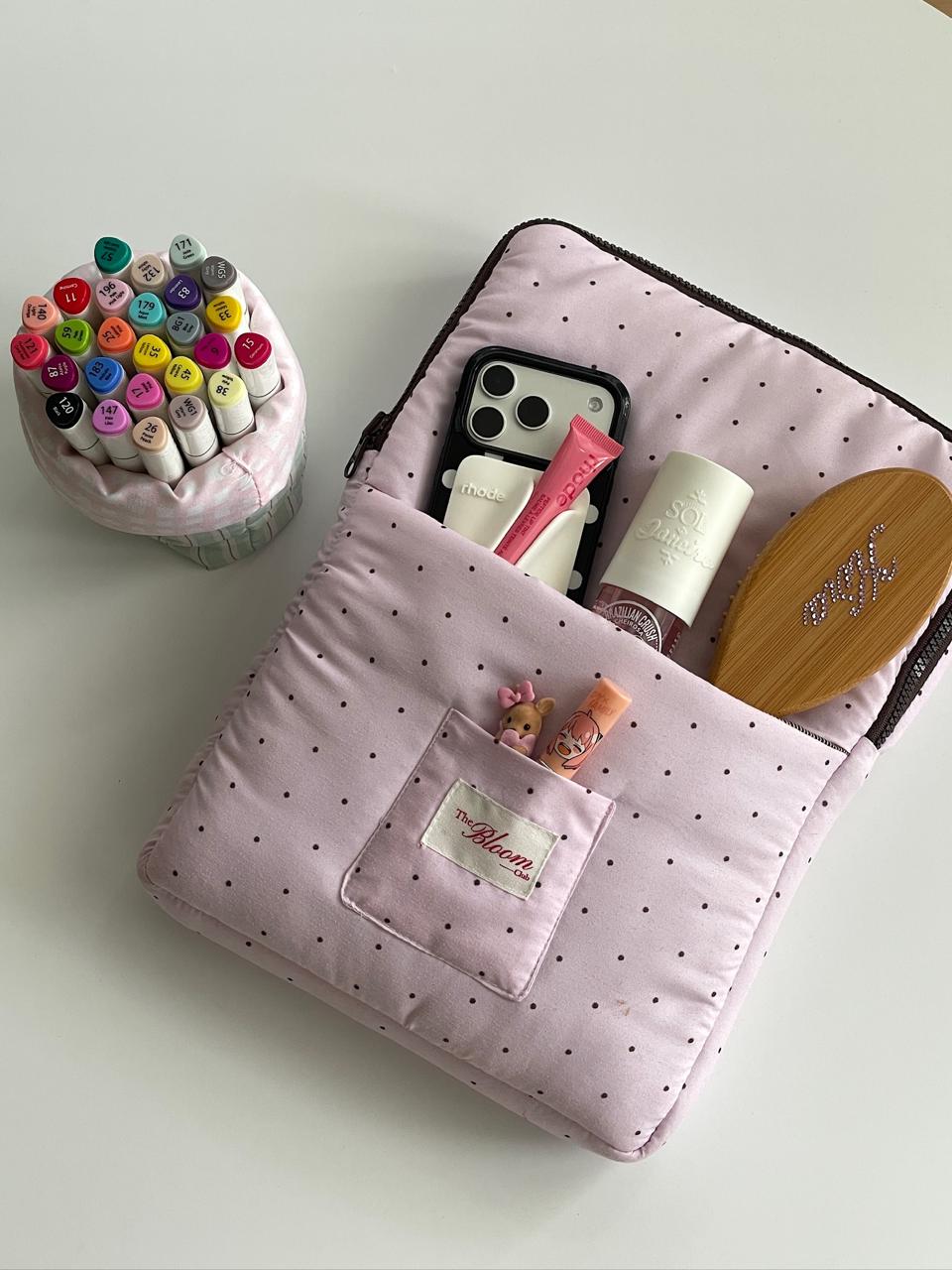 Everything Case Laptop Case PolkaNut